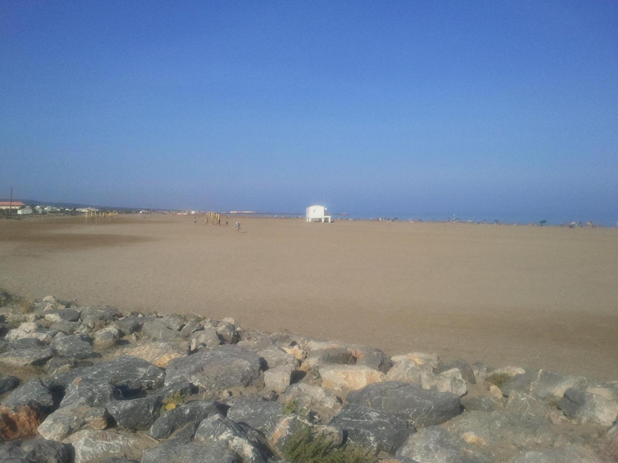 Hotel De La Plage Gruissan Kültér fotó