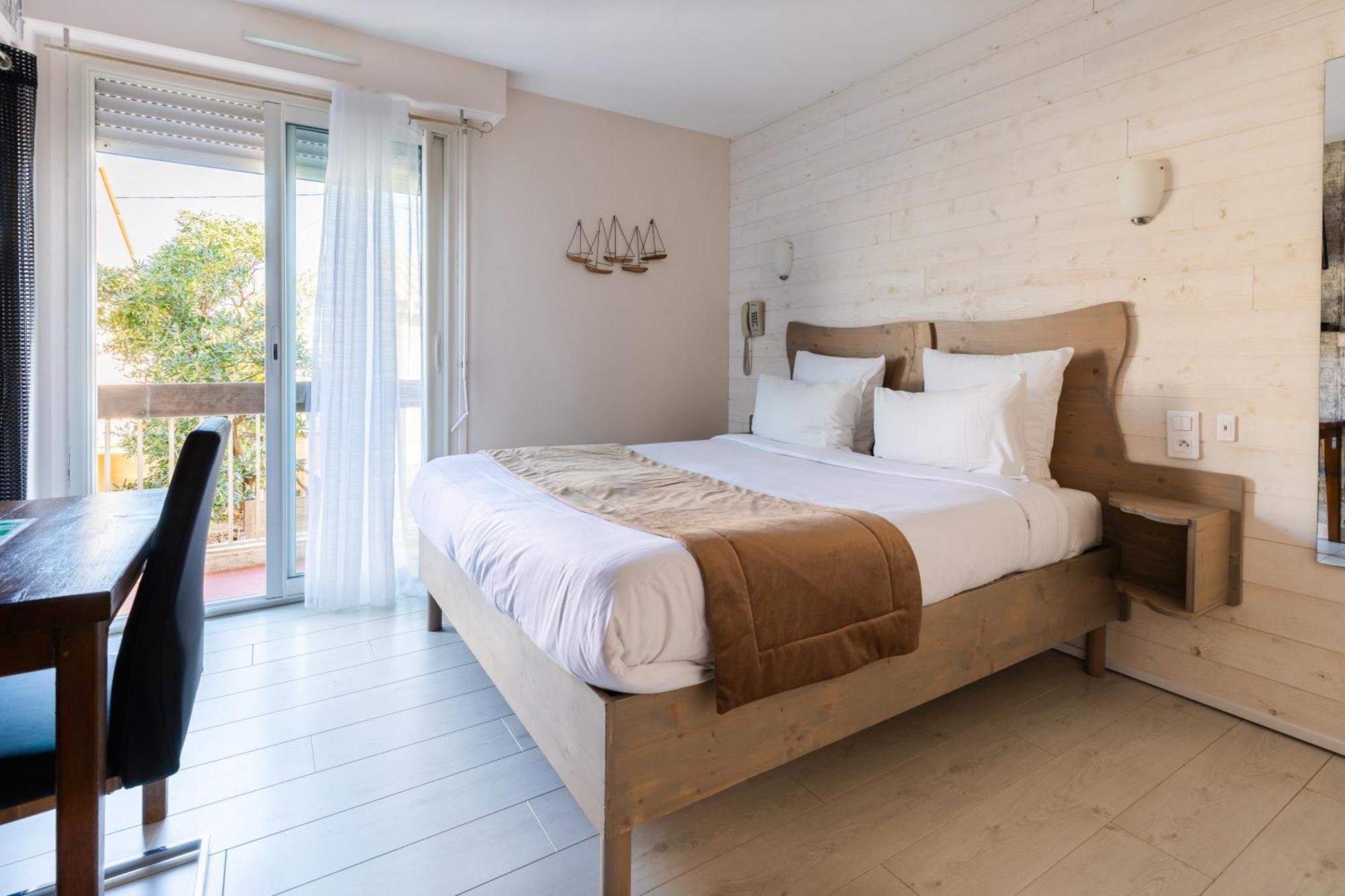 Hotel De La Plage Gruissan Kültér fotó