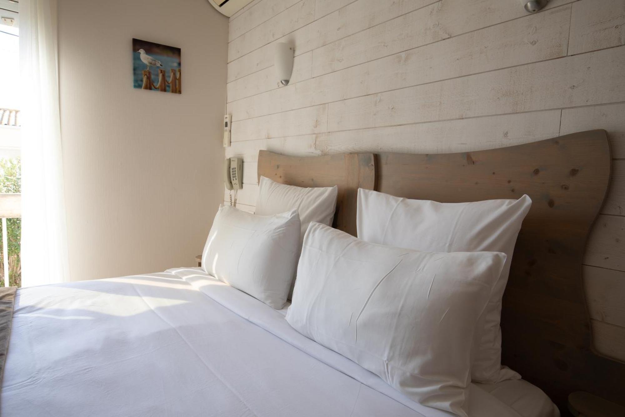 Hotel De La Plage Gruissan Kültér fotó